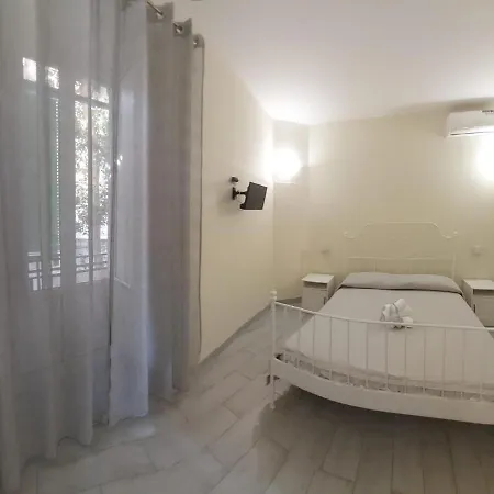 A Due Passi Da Dante Deluxe Villa Napels Buitenkant foto